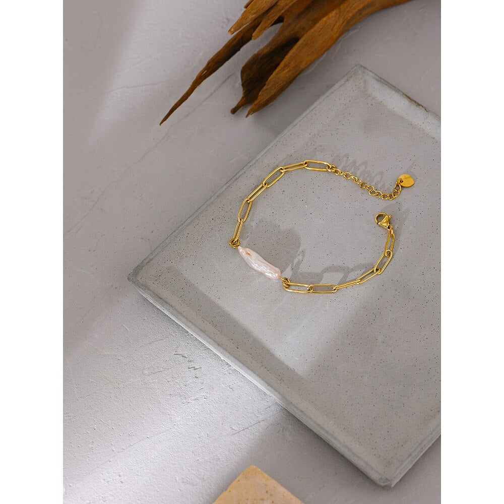 Pulseira Moore com Pérola Barroca e Ouro 18K