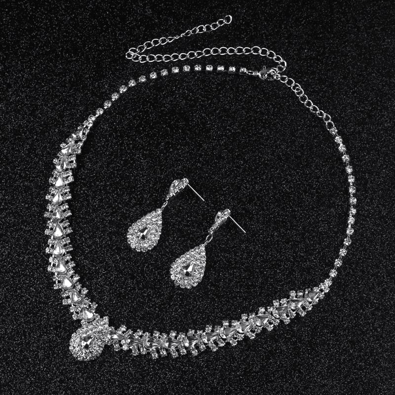 Conjunto Colar e Brincos Gota de Cristais