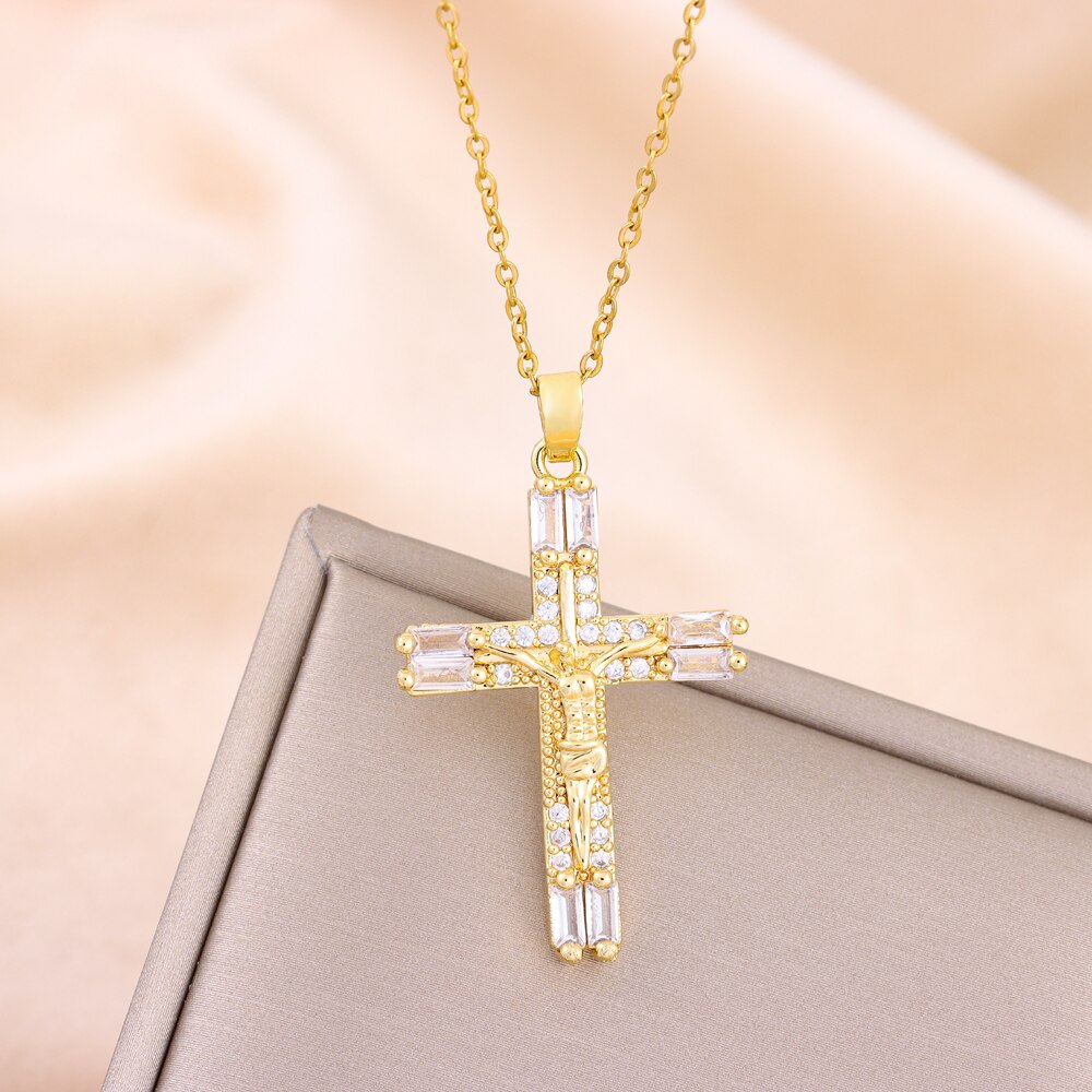 Colar Crucifixo em Mosaico de Zircônias