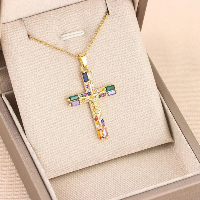 Colar Crucifixo em Mosaico de Zircônias