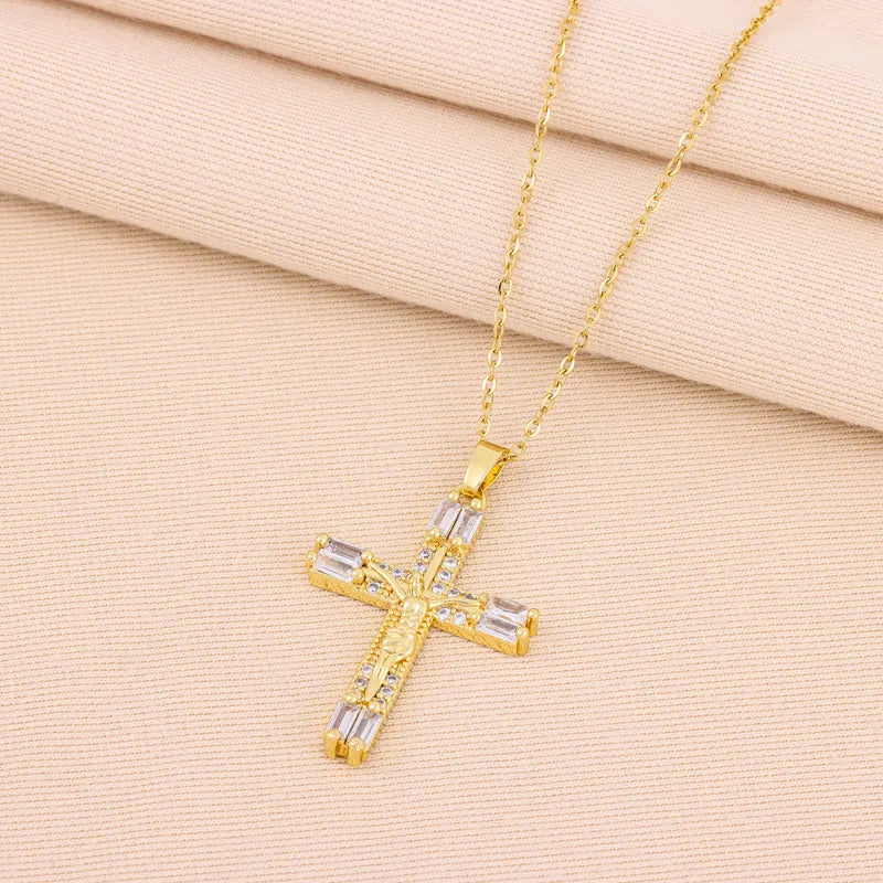 Colar Crucifixo em Mosaico de Zircônias