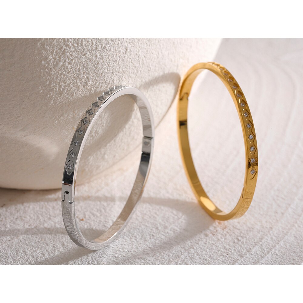 Bracelete Gaia Cravejado de Zircônias Ouro 18K ou Prata 925