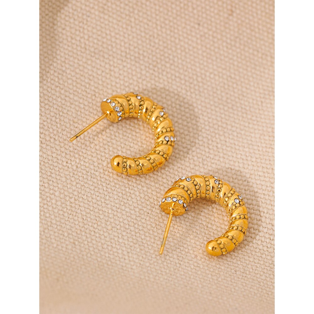 Brinco Croissant Cravejado de Zircônias Ouro 18K