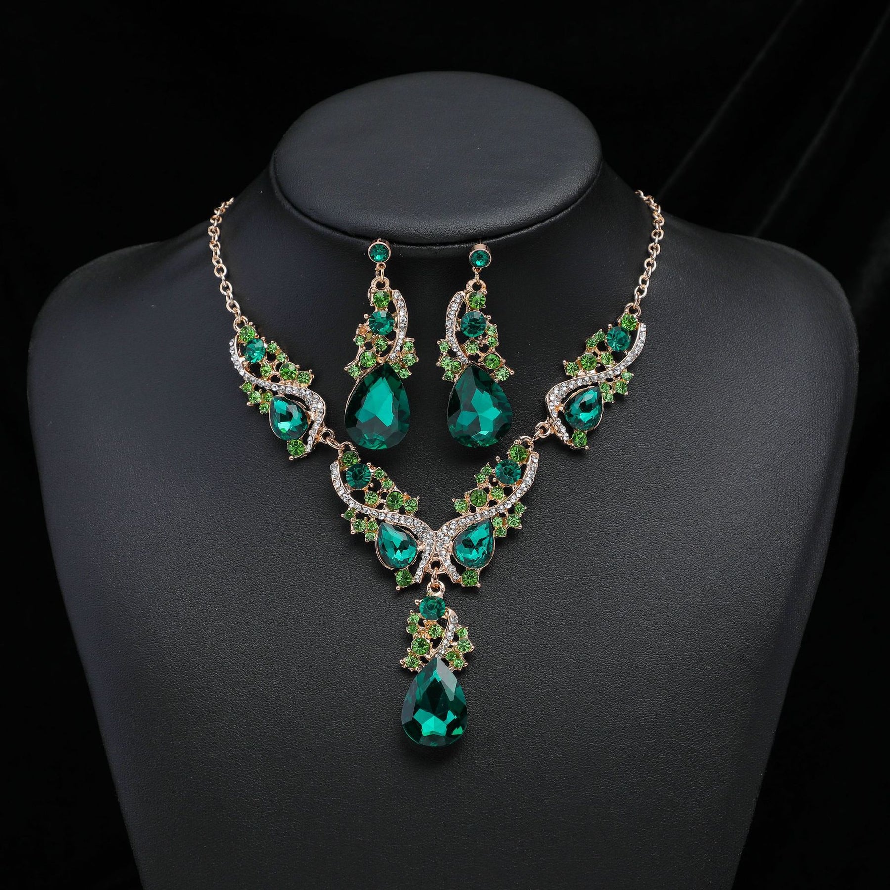 Conjunto Colar e Brincos Ophelia