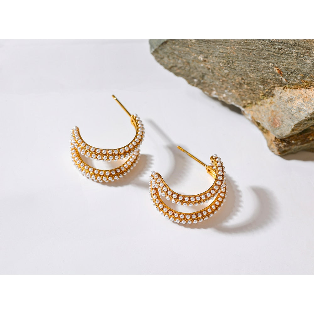 Brinco Argolas Duplas Cravejado de Pérolas e Ouro 18K