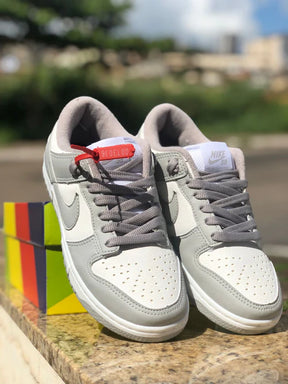 Sb Dunk Low Cinza e Branco
