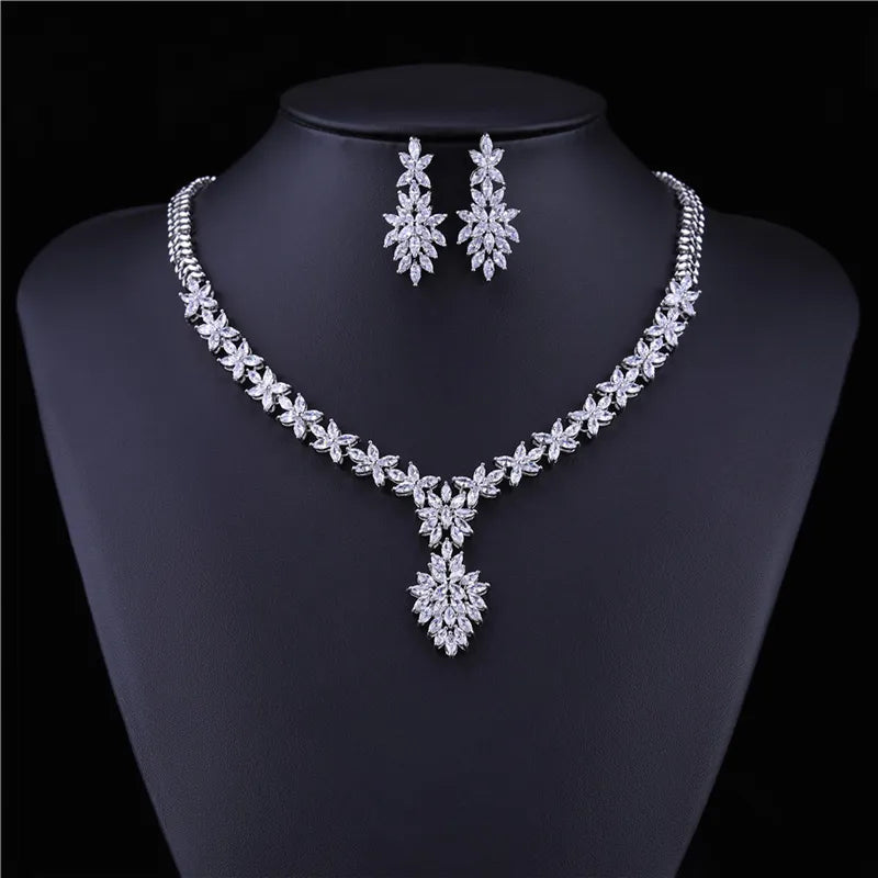 Conjunto Colar e Brincos Cristais de Zircônia