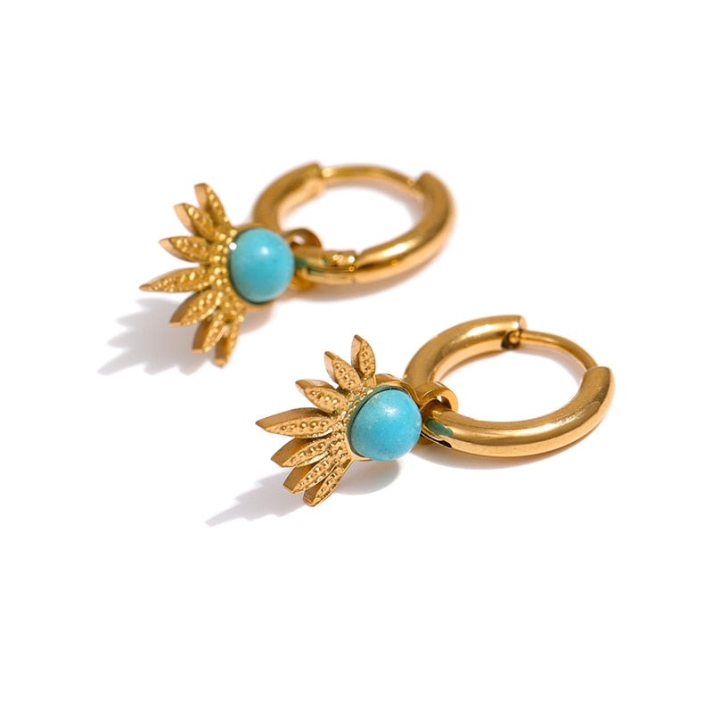 Brinco Argola Francesa com Pétalas de Ouro 18K e Pedra Natural