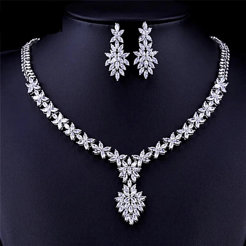 Conjunto Colar e Brincos Cristais de Zircônia