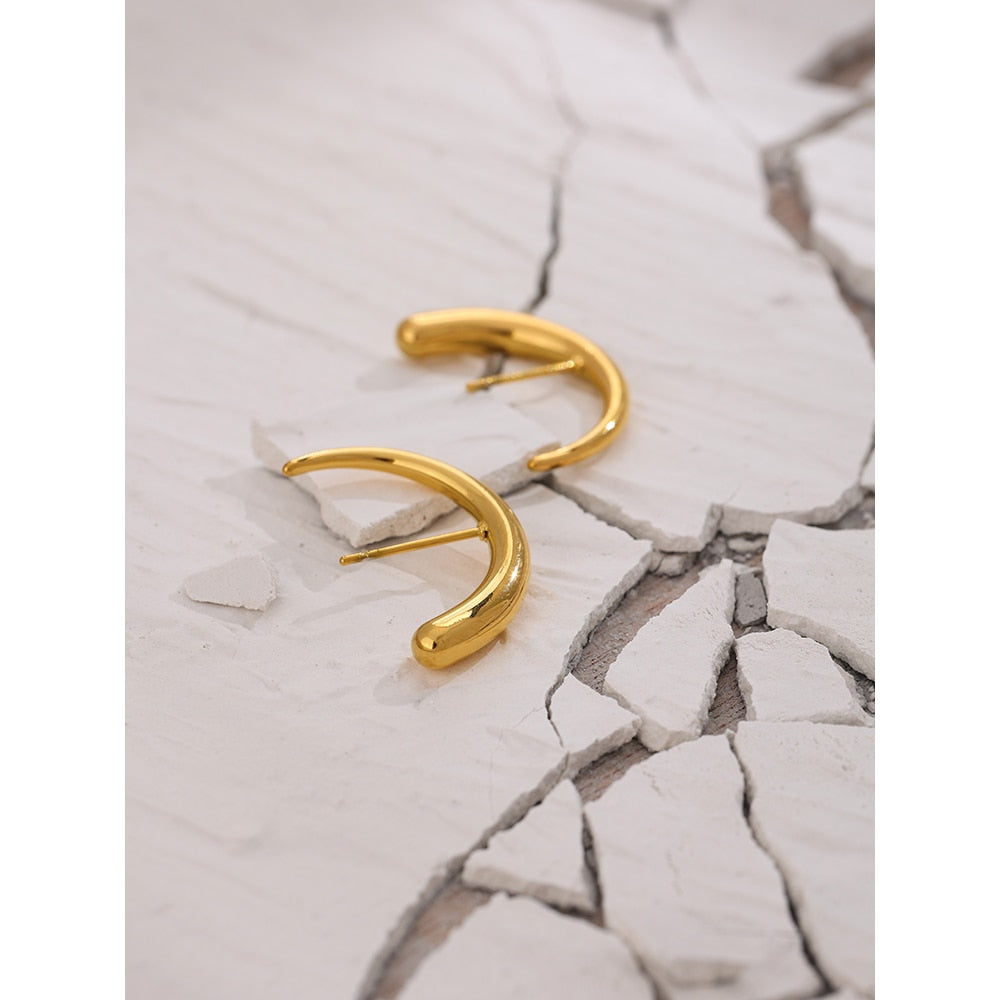 Brinco Stud Bow em Ouro 18K
