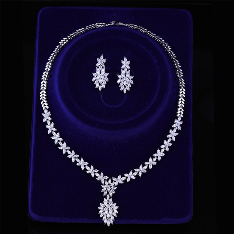 Conjunto Colar e Brincos Cristais de Zircônia