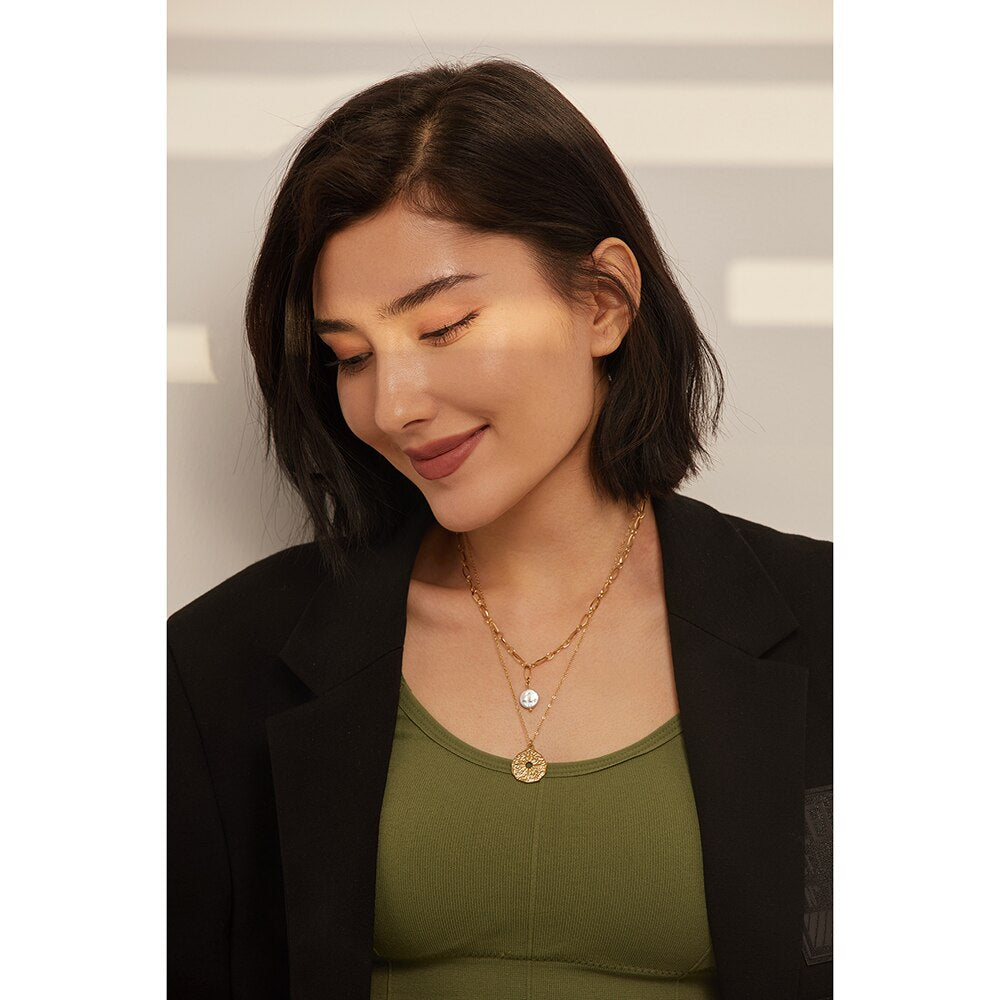 Conjunto 2 Colares de Pérola e Rosa dos Ventos em Ouro 18K