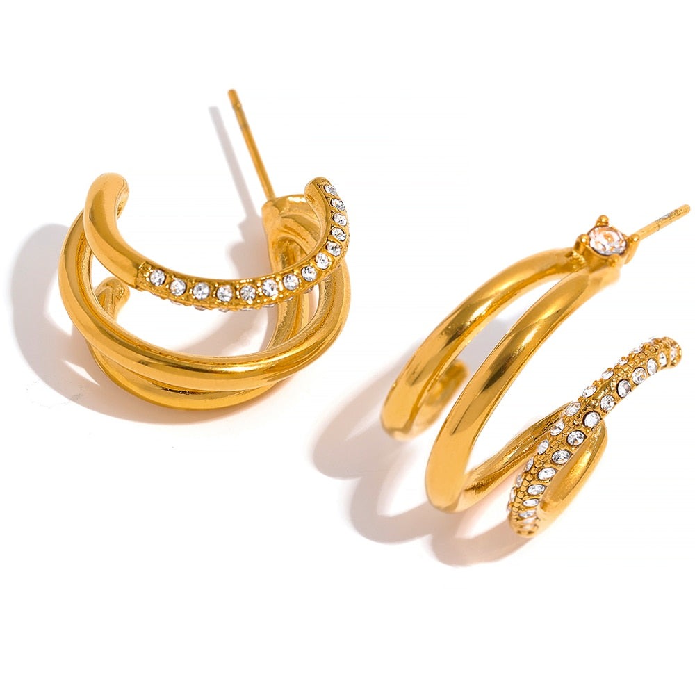 Brinco Moderno Shape Cravejado de Zircônias Ouro 18K