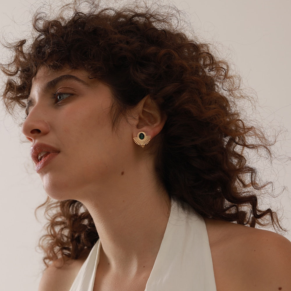 Brinco Ear Clip com Pedra Natural e Ouro 18K