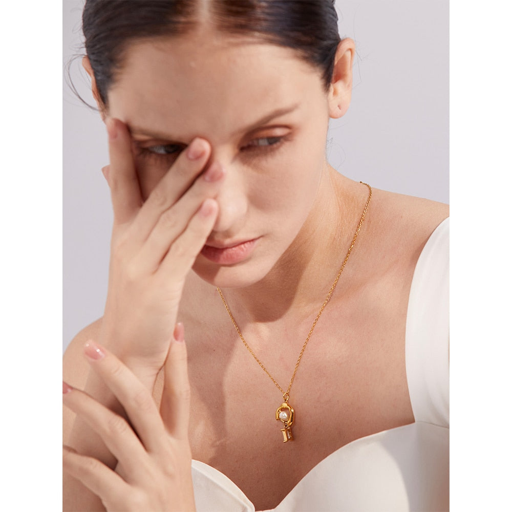 Colar Veneza com Pingente em Zircônia e Pérola