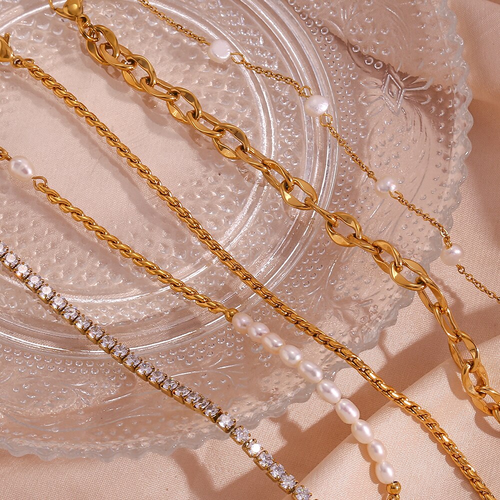 Tornozeleira Zahara 5 Modelos em Ouro e Pérolas