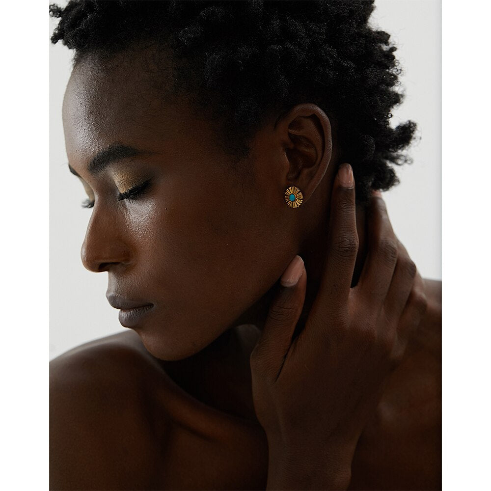 Brinco Margarida com Pedra Natural Ouro 18K