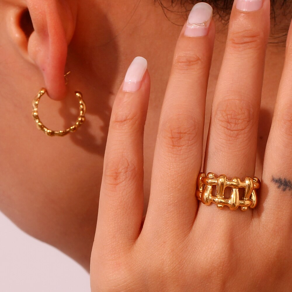 Conjunto Anel e Brincos Connie em Ouro 18K