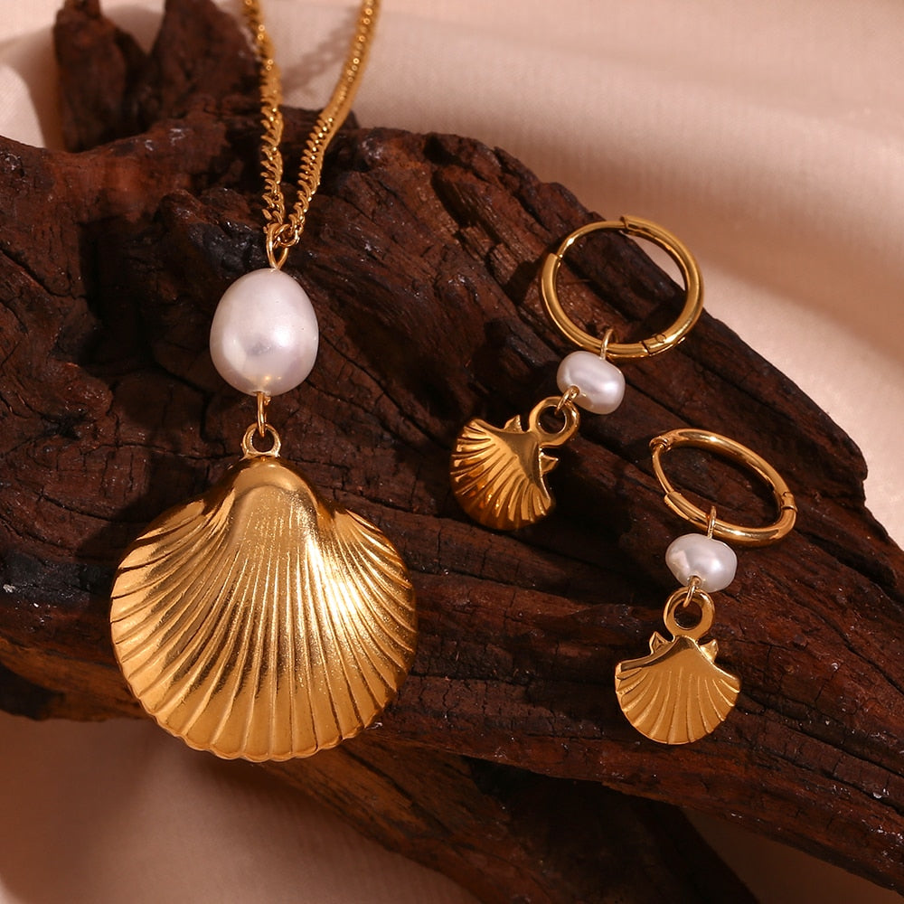 Conjunto Colar e Brincos Mar de Pérolas em Ouro 18K