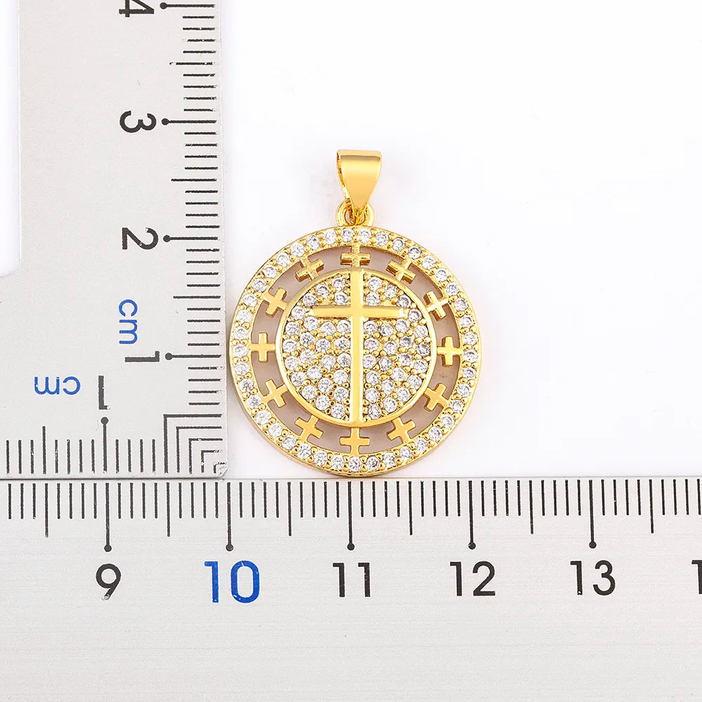 Colar Crucifixo Cravejado de Zircônias Cristalinas