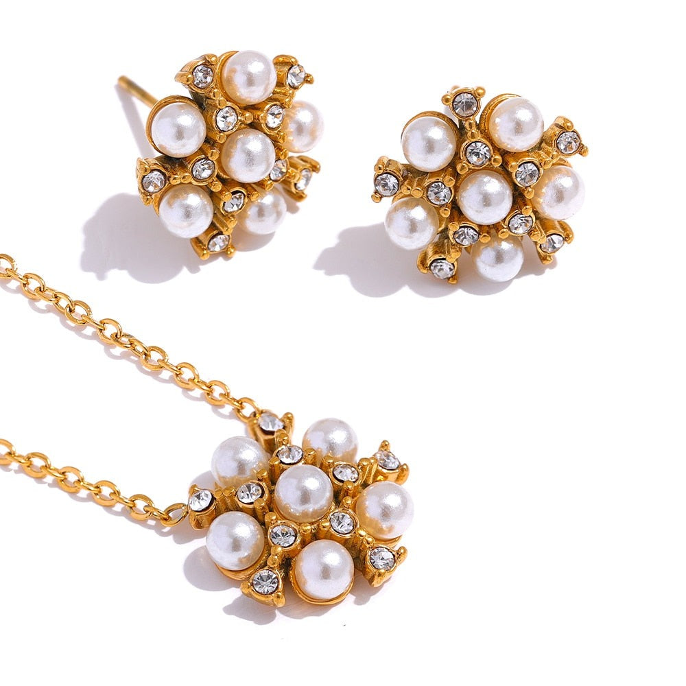 Conjunto Colar e Brincos Bouquet de Pérolas e Zircônia