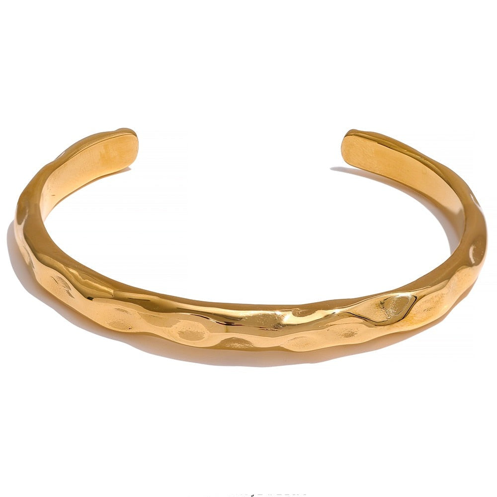 Bracelete Minimalista em Ouro 18K