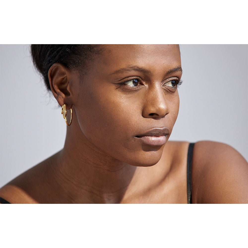 Brinco de Argolas Triplas em Ouro 18K