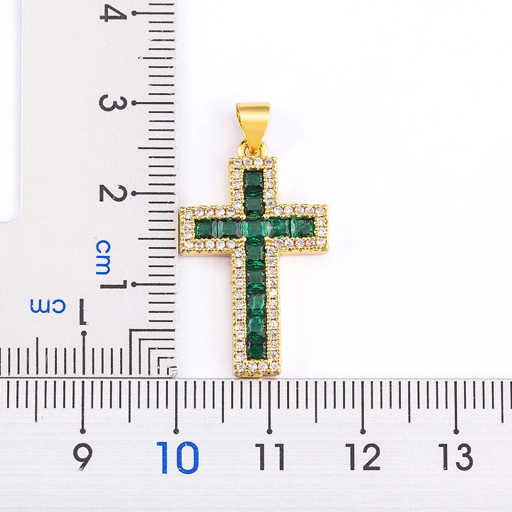 Colar Crucifixo Banhado em Ouro e Zircônias Cúbicas