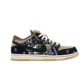 SB Dunk Low Travis Scott